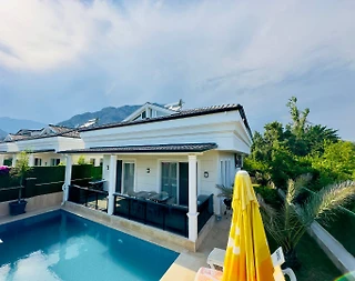 Kemer Arslanbucak'ta Merkeze Yakın Konumda, Özel Havuzlu, Şık Villa - 3