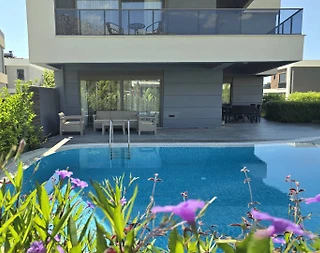 Kemer Göynük'te Elverişli Konumda, Özel Havuzlu, Kiralık Villa - 3