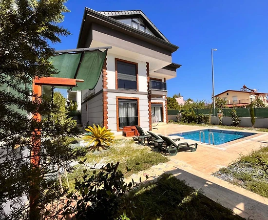 Kemer Göynük'te Sinema Salonlu, Özel Havuzlu, Saunalı, Kiralık Villa - 1