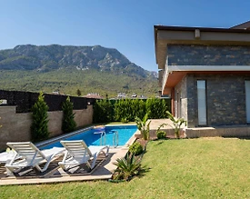 Antalya Kemer'de Denize Yakın Konumda, Özel Havuzlu, Kiralık Villa - 2