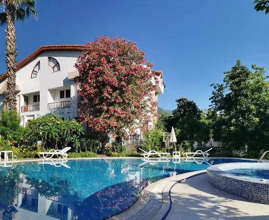 Kemer Tekirova'da Kalabalık Ailelere Uygun, Özel Havuzlu, Bahçeli Villa - 1