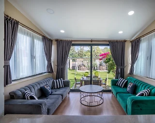 Kemer Tekirova'da Sahile Yakın, Bahçeli, Konforlu, 2+1 Kiralık Suit - 2