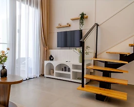 Kıbrıs Girne'de Havuz Manzaralı, Özel Havuzlu, 2+1 Daire - 3