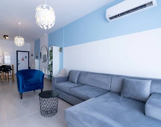 Kıbrıs İskele'de Çekirdek Ailelere Uygun, Tesis İçerisinde, 2+1 Daire - 1