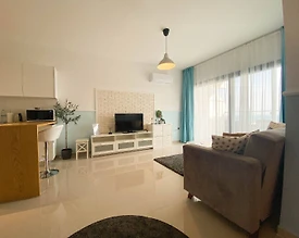 Kıbrıs İskele’de Tesis İçerisinde, Ortak Havuzlu, Modern Stüdyo Daire - 2