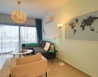 Kıbrıs İskele’de Havuz Manzaralı, Ortak Havuzlu, Konforlu Daire - 2