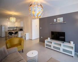 Kıbrıs İskele’de Tesis İçerisinde, Havuz Manzaralı, 1+1 Daire - 2