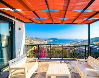 Kalkan Alkbel'de Muhteşem Manzaralı, Özel Havuzlu, Olanaklı Villa - 4