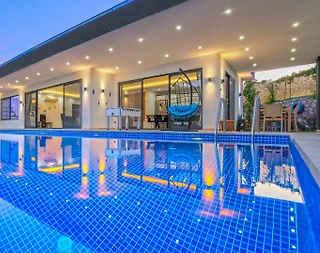 Kaş Sarıbelen'de Balayı Çiftlerine Uygun, Özel Havuzlu, Tatil Villası - 1