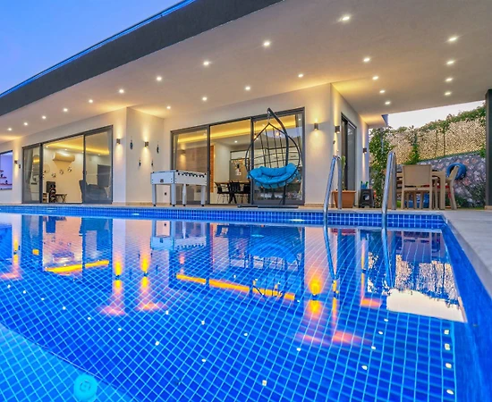 Kaş Sarıbelen'de Balayı Çiftlerine Uygun, Özel Havuzlu, Tatil Villası - 1