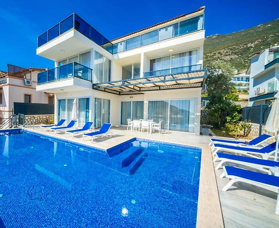 Kaş Kalkan'da Denize Yakın Mesafede, Özel Havuzlu, 5+1 Villa - 1
