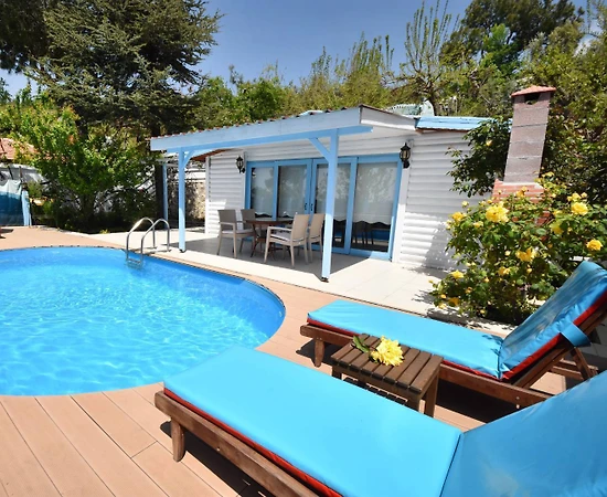 Kaş İslamlar'da Sakin Konumda, Özel Havuzlu, Kiralık Balayı Villası - 1