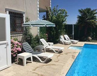 Kocaeli İzmit'te Sakin Konumda, Özel Havuzlu, Ferah Tatil Evi - 2