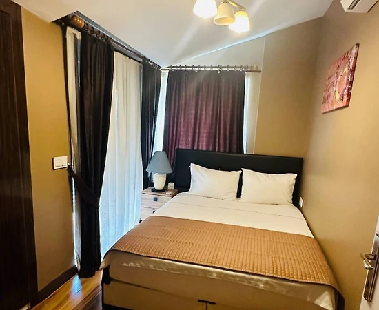 Konyaaltı Gürsu'da Deniz Manzaralı, Plaja Yakın, 3+1 Kiralık Suit - 1