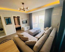 Konyaaltı Gürsu'da Merkezi Konumda, Havuzlu, Kiralık Suit - 2