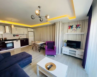 Konyaaltı Gürsu'da Nezih Konumda, Plaja Yakın, Kiralık Suit - 3