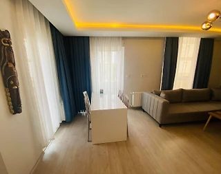 Konyaaltı Gürsu'da Plaja Yakın Konumda, Ortak Havuzlu, Kiralık Suit - 4