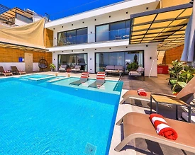 Kaş Kördere'de Deniz Manzaralı, Özel Havuzlu, Jakuzili Villa - 2