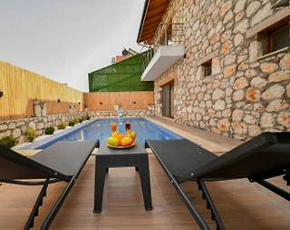 Muğla Seydikemer'de Sakin Konumda, Özel Havuzlu, Şık Villa - 3