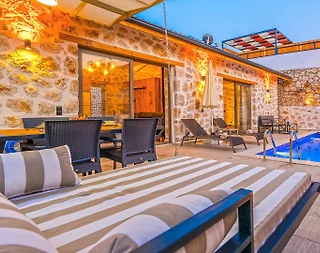 Kaş Yeşilköy'de Otantik Tasarımlı, Özel Havuzlu ve Jakuzili, 1+1 Villa - 4