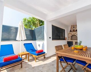 Kaş Bezirgan'da Enfes Doğa Manzaralı, Isıtmalı Havuzlu, Kiralık Suit - 4