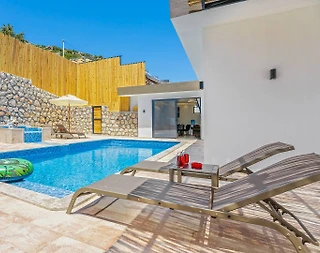 Kaş İslamlar'da Çekirdek Ailelere Uygun, Özel Havuzlu, Modern Villa - 3