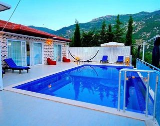 Kaş İslamlar'da Büyüleyici Doğa İçerisinde, Özel Havuzlu, Lüks Villa - 2