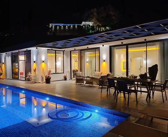 Kaş İslamlar'da Balayı Çiftlerine Uygun, Özel Havuzlu, Konforlu Villa - 1