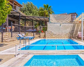 Kaş İslamlar'da Muhteşem Manzaralı, Özel Havuzlu, Jakuzili Villa - 2