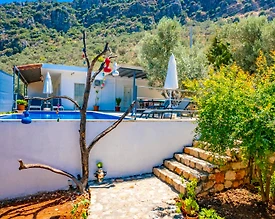 Kaş Bezirgan'da Şehir Gürültüsünden Uzak, Özel Havuzlu, Konforlu Villa - 2