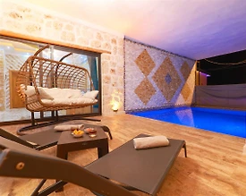 Kaş İslamlar'da Merkeze Yakın Konumda, Özel Havuzlu, Balayı Villası - 2