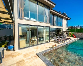 Kaş Yeşilköy'de Muhteşem Doğada, Özel Havuzlu, Oyun Alanlı Villa - 2