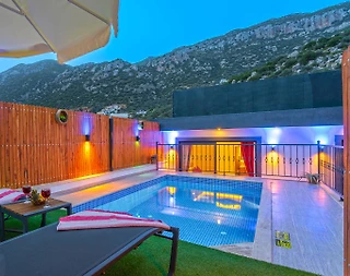 Kaş Bezirgan'da Doğayla Baş Başa, Özel Havuzlu, Kiralık Villa - 5