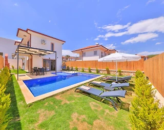 Kaş Andifli'de Muhteşem Doğa İçerisinde, Özel Havuzlu, Şık Villa - 1
