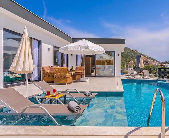 Kaş Bezirgan'da Muhteşem Doğada, Özel Havuzlu, Modern Villa - 1