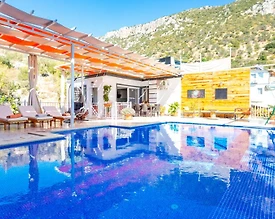 Kaş Bezirgan'da Çekirdek Ailelere Uygun, Özel Havuzlu, Kiralık Villa - 3