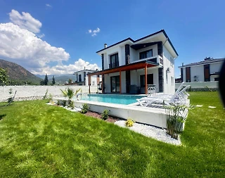 Köyceğiz Toparlar'da Doğa İçerisinde, Özel Havuzlu, 4+1 Villa - 2