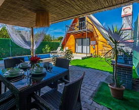 Kumluca Adrasan'da Geniş Bahçeli, Isıtmalı Havuzlu, Balayı Bungalovu - 3