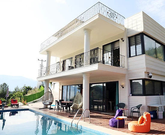 Antalya Kumluca'da Gürültüden Uzak, Özel Havuzlu, Kiralık Villa - 1