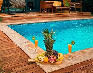 Sapanca Kurtköy'de Doğa İçerisinde, Isıtmalı Havuzlu, Kiralık Bungalov - 1