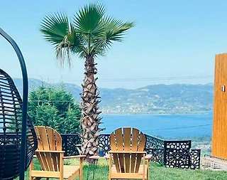 Sapanca Kurtköy'de Çekirdek Ailelere Uygun, Isıtmalı Havuzlu, Konforlu Bungalov - 4