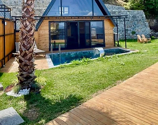 Sapanca Kurtköy'de Sakin Konumda, Özel Havuzlu, Kiralık Bungalov - 1