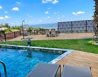 Sapanca Kurtköy'de Sakin Konumda, Özel Havuzlu, Kiralık Bungalov - 5
