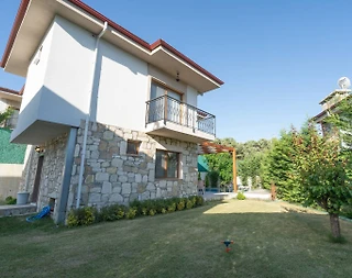 Kuşadası Caferli'de Geniş Ailelere Uygun, Özel Havuzlu, 3+1 Villa - 4