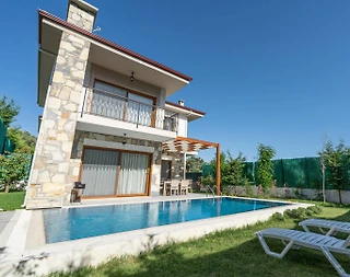 Kuşadası Caferli'de Enfes Doğada, Özel Havuzlu, İkiz Villa - 2