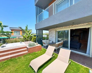 Kuşadası Davutlar'da Çekirdek Ailelere Uygun, Jakuzili, 3+1 Villa - 2