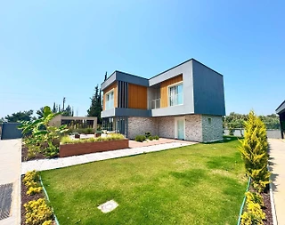 Kuşadası Davutlar'da Huzurlu Doğada, Jakuzili, Lüks Villa - 2