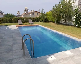Kuşadası Değirmendere'de Barbekü Alanlı, Özel Havuzlu, Geniş Villa - 2