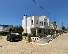 Kuşadası Güzelçamlı'da Denize Sıfır, 5 Kişilik, Konforlu Villa - 2