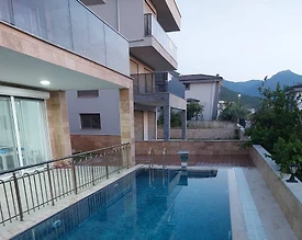 Kuşadası Güzelçamlı'da Merkeze Yakın, Özel Havuzlu, Kiralık Villa - 2